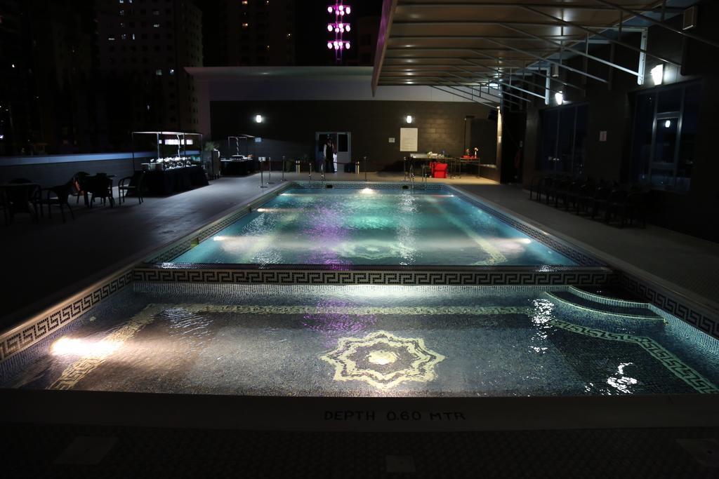 The Olive Hotel, Juffair Manamah Buitenkant foto