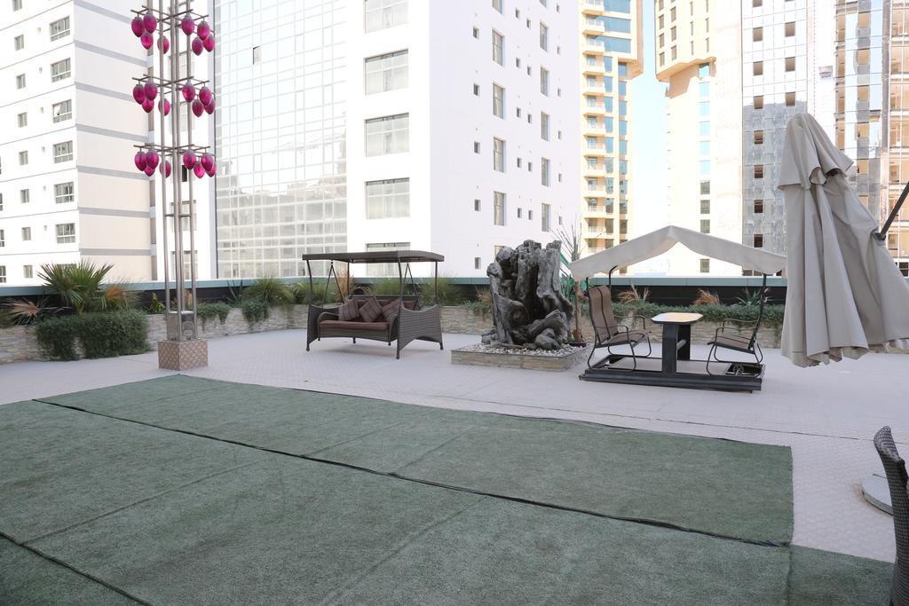 The Olive Hotel, Juffair Manamah Buitenkant foto