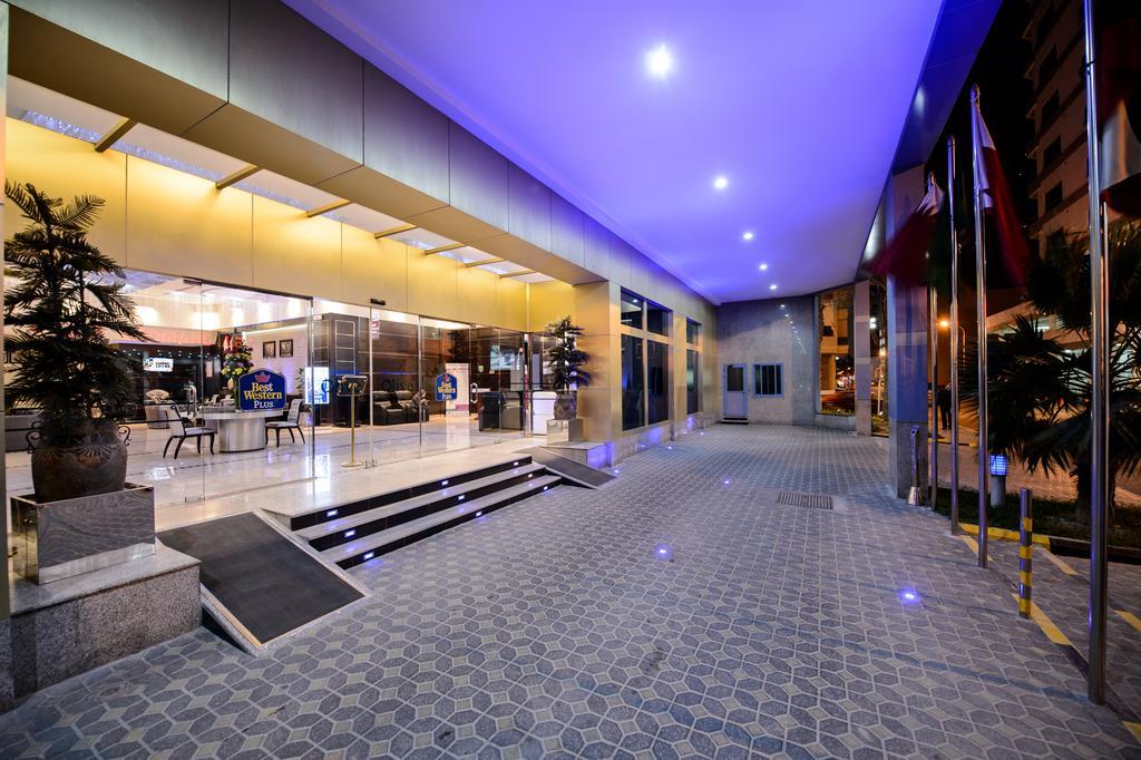 The Olive Hotel, Juffair Manamah Buitenkant foto