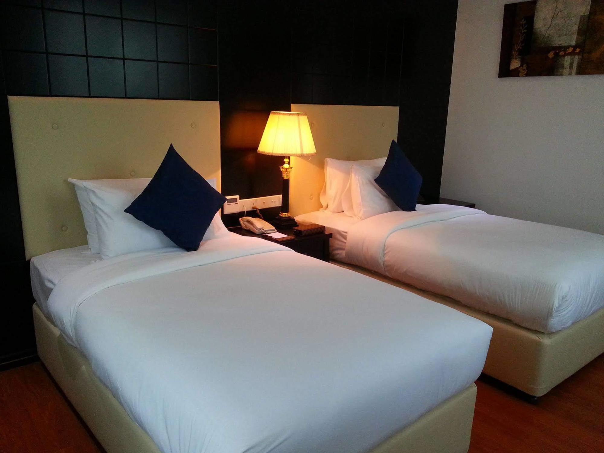 The Olive Hotel, Juffair Manamah Buitenkant foto