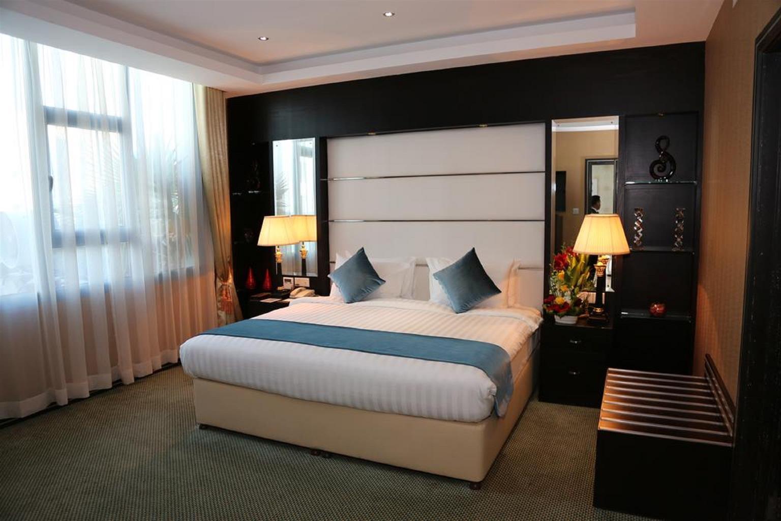 The Olive Hotel, Juffair Manamah Buitenkant foto